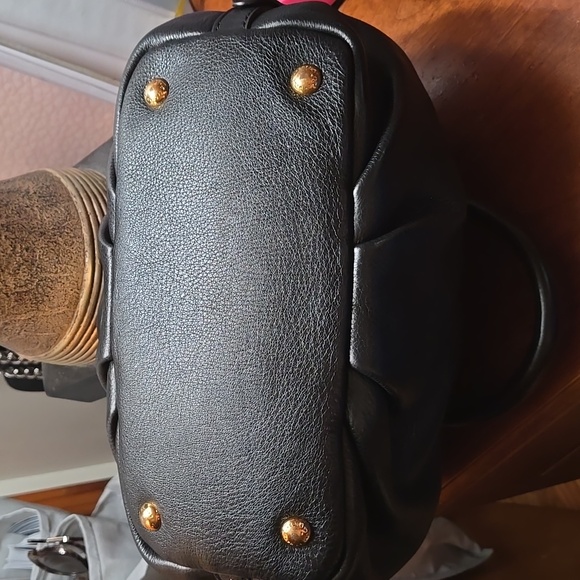 Marc by Marc Jacobs EUC Dome Style Satchel/Crossbody Bag🔥🔥🔥🔥 - Picture 3 of 11